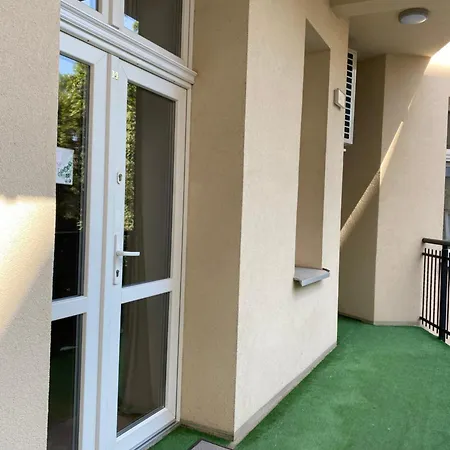 דירה House