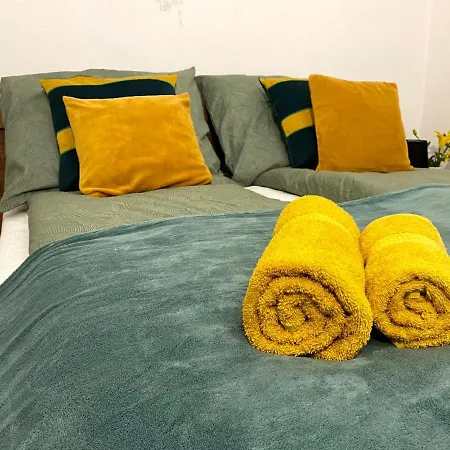 House Apartman *