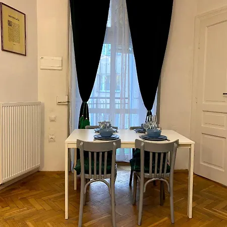 House Apartman